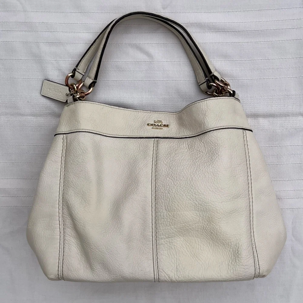 EUC Coach Lexy Shoulder Bag
